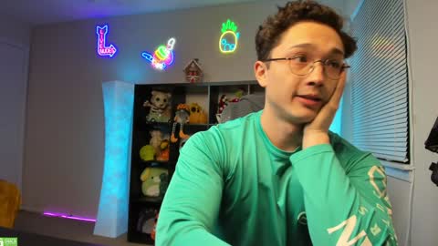 Snapshot of abbuddy920236 chatting on December 21, 5:14 am buddy online show from December 21, 5:14 am