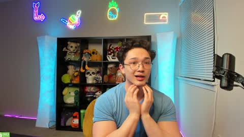 Snapshot of abbuddy920236 chatting on January 8, 5:16 am buddy online show from January 8, 5:16 am