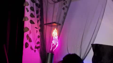 Snapshot of abby_deluna chatting on November 7, 9:59 pm Abby online show from November 7, 9:59 pm