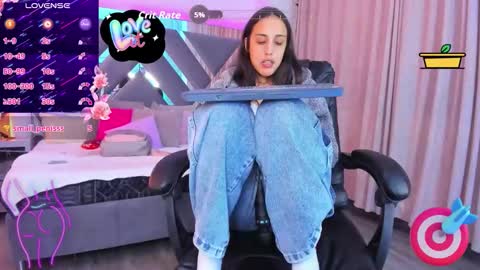 abby_esposiito online show from March 4, 6:25 pm