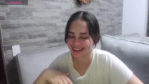 Snapshot of abby_jensen chatting on December 18, 3:04 am abby jense online show from December 18, 3:04 am