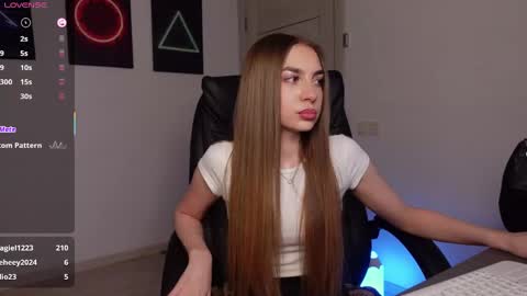 Snapshot of abby_laker chatting on March 4, 7:11 pm ABBY LAKER online show from March 4, 7:11 pm
