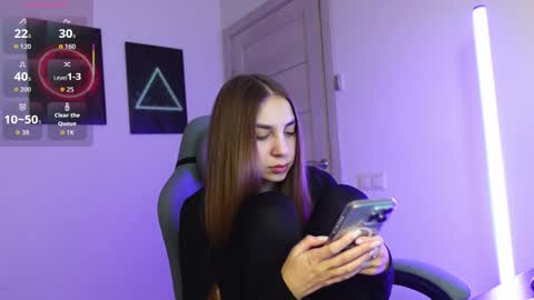 Snapshot of abby_laker chatting on September 30, 6:18 am ABBY LAKER online show from September 30, 6:18 am