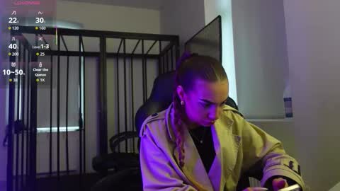 Snapshot of abby_laker chatting on October 5, 6:12 am ABBY LAKER online show from October 5, 6:12 am