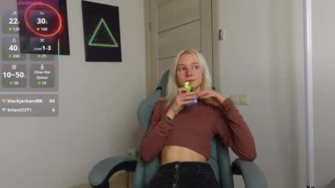 Snapshot of abby_laker chatting on October 8, 1:42 pm ABBY LAKER online show from October 8, 1:42 pm