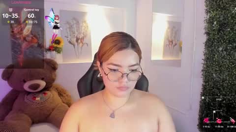 Snapshot of abby_mae_ chatting on November 26, 6:53 pm Abby online show from November 26, 6:53 pm