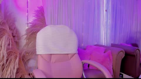 ABBY online show from September 19, 3:13 pm