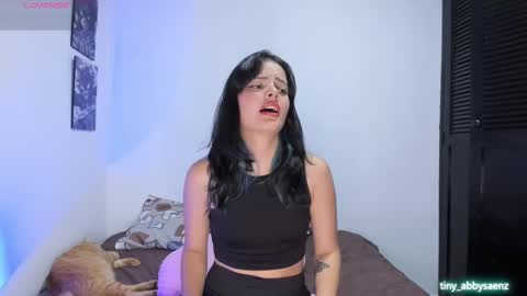 Snapshot of abby_saenz01 chatting on September 12, 7:36 pm Abby Saenz online show from September 12, 7:36 pm