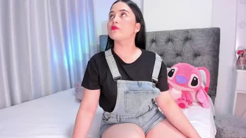 Snapshot of abbyfoxx_ chatting on March 5, 2:46 am Abby online show from March 5, 2:46 am