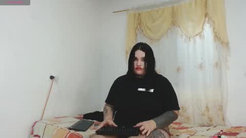 Snapshot of abbyhiltton chatting on October 28, 5:55 am abbyhiltton online show from October 28, 5:55 am