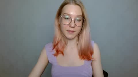 Abby Lovense is active online show from December 24, 12:11 pm