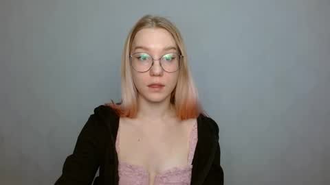 Abby Lovense is active online show from January 4, 12:27 pm