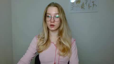 Abby Lovense is active online show from September 28, 8:42 am
