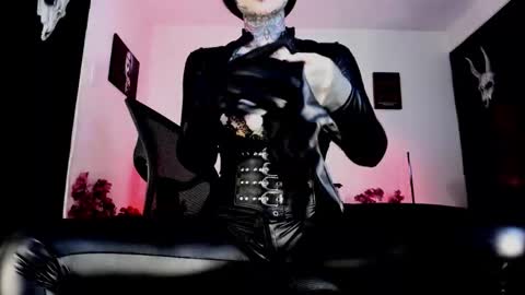 Snapshot of abbypink69 chatting on November 19, 2:00 am Abby online show from November 19, 2:00 am