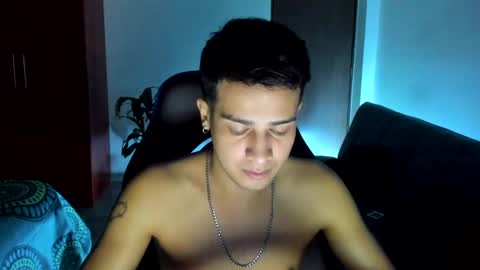 Snapshot of abelasburgo chatting on November 15, 10:23 am Independence model AbelAsburgo online show from November 15, 10:23 am