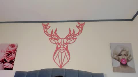 abella_as_ online show from February 19, 5:03 am