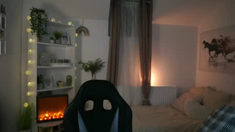 Snapshot of abella_danger_x chatting on December 15, 9:13 am abella_danger_x online show from December 15, 9:13 am