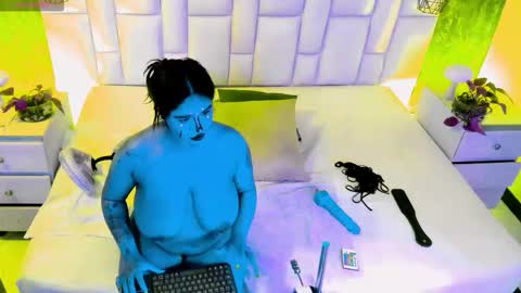 Snapshot of aberachmackay chatting on September 13, 10:59 am aberachmackay online show from September 13, 10:59 am