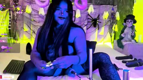 Snapshot of aberachmackay chatting on October 24, 12:01 pm aberachmackay online show from October 24, 12:01 pm