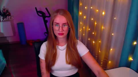 Anna online show from December 1, 6:41 pm