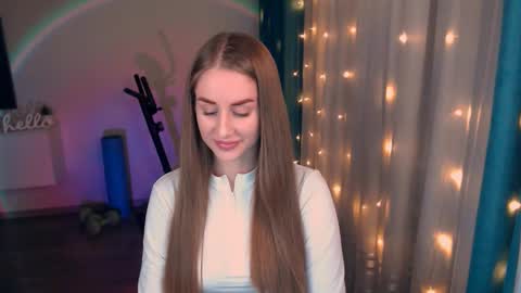 Anna online show from February 28, 8:18 pm