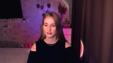 Anna online show from November 23, 8:30 pm