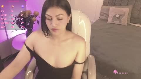 Abigail online show from March 17, 9:40 pm