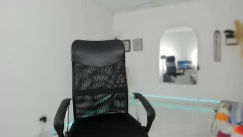 Snapshot of abony_sex69 chatting on November 12, 7:13 pm abony_sex69 online show from November 12, 7:13 pm