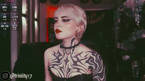 Snapshot of abril__colen chatting on September 23, 3:20 am April online show from September 23, 3:20 am