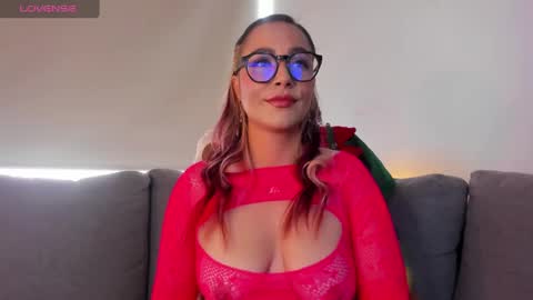 Snapshot of abril_dash chatting on December 14, 3:58 pm Abril online show from December 14, 3:58 pm
