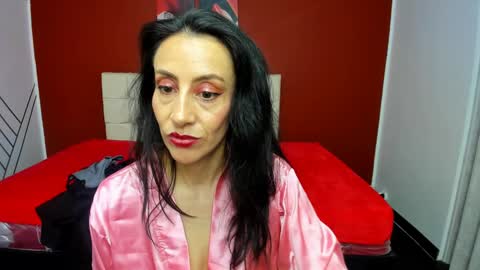 ABRIL online show from December 11, 11:43 pm