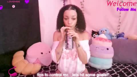 Snapshot of abruisedpeach chatting on November 5, 4:12 am Peach online show from November 5, 4:12 am