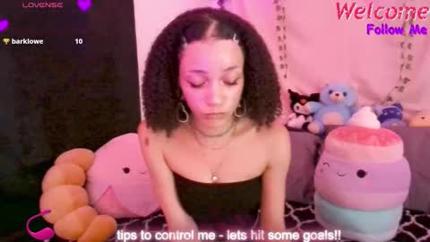 Snapshot of abruisedpeach chatting on November 6, 6:14 am Peach online show from November 6, 6:14 am