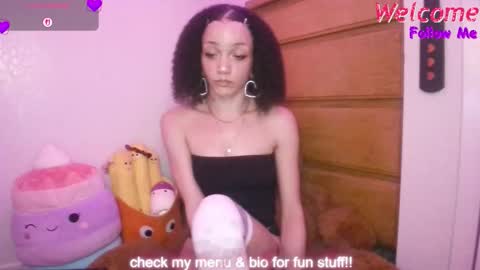 Peach online show from January 15, 4:50 am