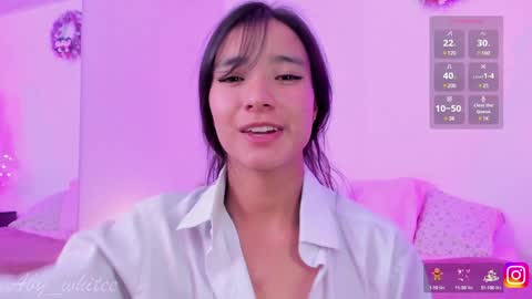 Snapshot of aby_whitee chatting on December 20, 6:02 pm Aby online show from December 20, 6:02 pm