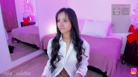 Snapshot of aby_whitee chatting on January 8, 4:55 am Aby online show from January 8, 4:55 am