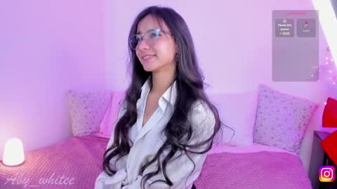Snapshot of aby_whitee chatting on January 8, 7:55 am Aby online show from January 8, 7:55 am