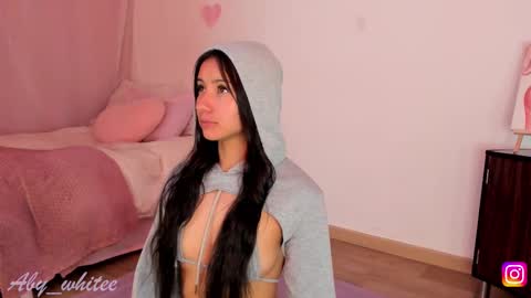Snapshot of aby_whitee chatting on October 9, 3:37 am Aby online show from October 9, 3:37 am