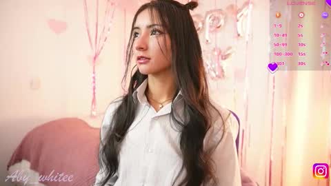 Snapshot of aby_whitee chatting on October 19, 2:34 am Aby online show from October 19, 2:34 am