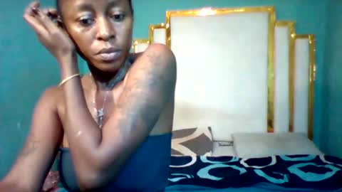 Cadih online show from November 11, 2:39 pm