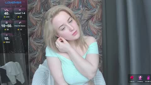 Anna FANSLY yesacid online show from December 9, 5:07 am