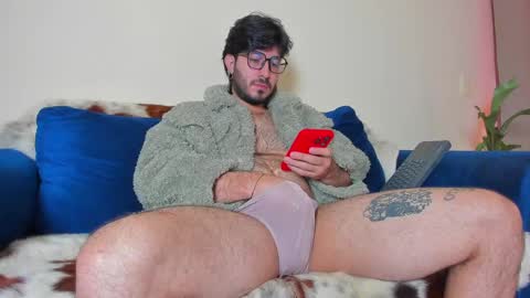 R. online show from January 23, 12:30 pm