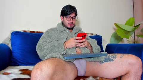 R. online show from February 7, 11:12 am