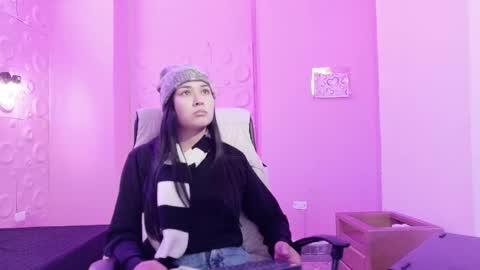 Snapshot of adaira31 chatting on November 7, 3:28 am Adaira online show from November 7, 3:28 am