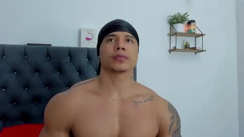 Snapshot of adam_boss chatting on September 16, 6:25 am adam boss online show from September 16, 6:25 am