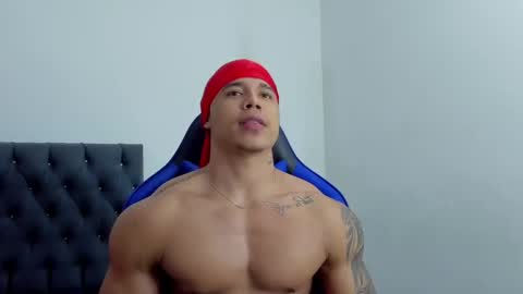 Snapshot of adam_boss chatting on September 26, 7:01 am adam boss online show from September 26, 7:01 am