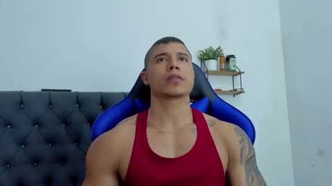 Snapshot of adam_boss chatting on October 14, 10:32 pm adam boss online show from October 14, 10:32 pm