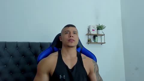 Snapshot of adam_boss chatting on November 5, 7:30 am adam boss online show from November 5, 7:30 am