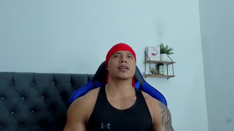 Snapshot of adam_boss chatting on November 10, 9:14 pm adam boss online show from November 10, 9:14 pm