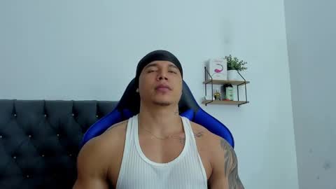 Snapshot of adam_boss chatting on November 11, 9:26 pm adam boss online show from November 11, 9:26 pm